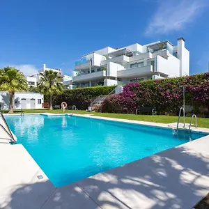 https://apartment-yvonny-cabopino-canovas.1costadelsol.com